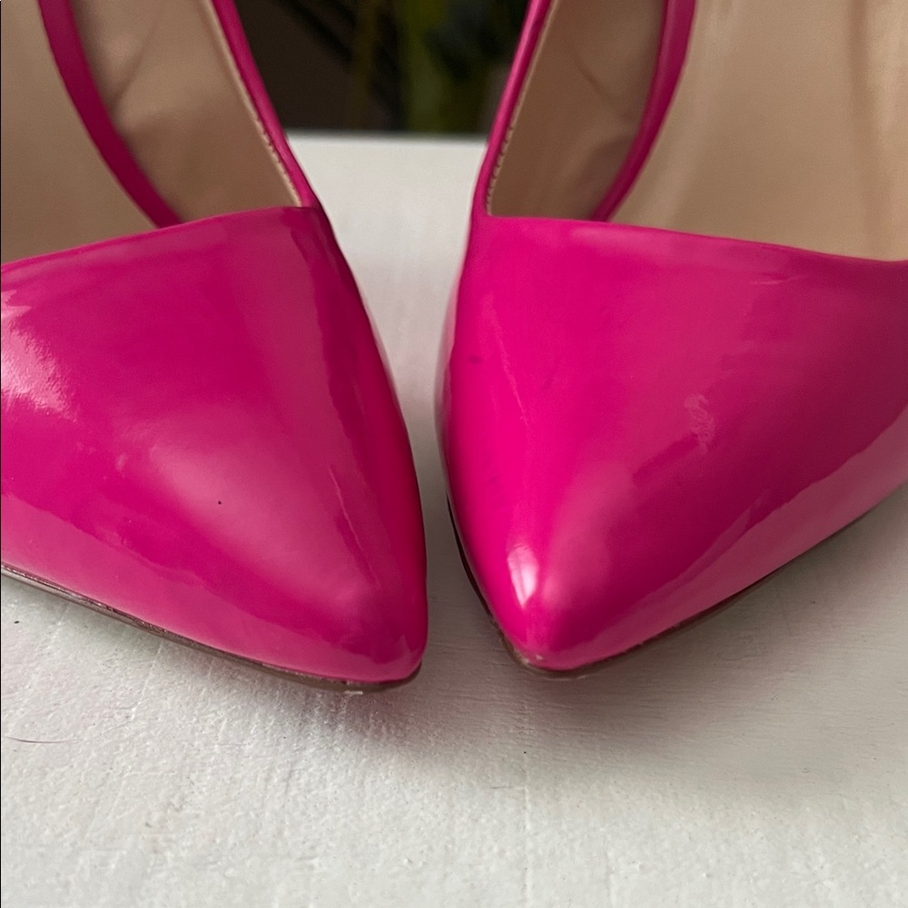 Qupid Vibrant Pink Women's Heels - Picture 6 of 14